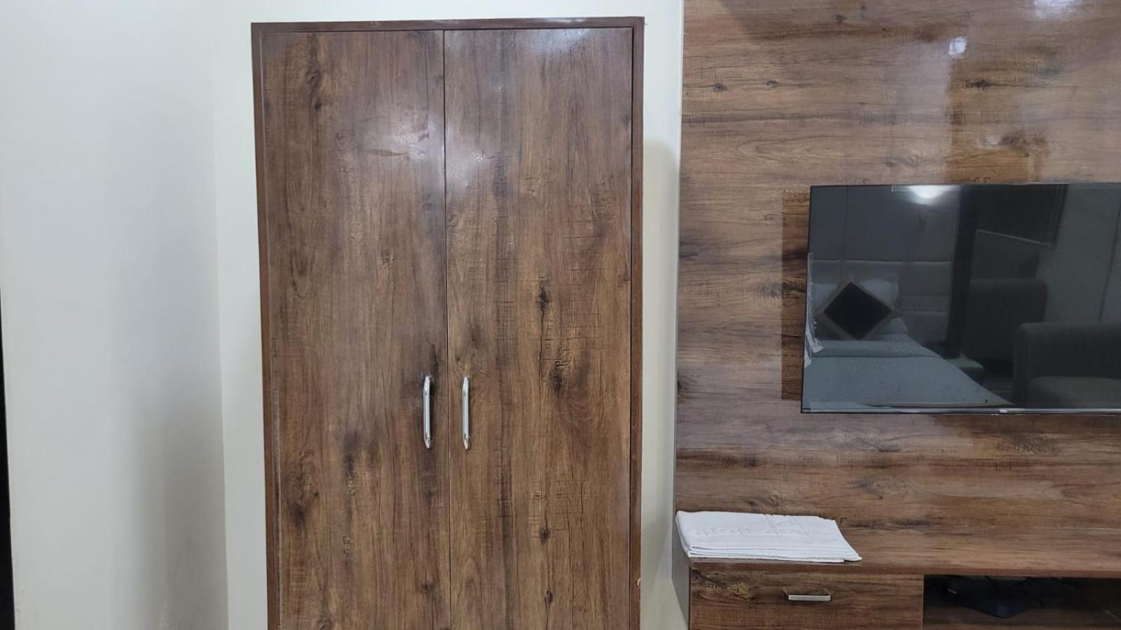 Готель Grace Residency Chennai Airport Екстер'єр фото